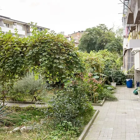 Lovely 1bd Atelier With Location