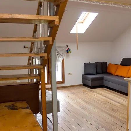 Apartment Lovely 1bd Atelier With Location