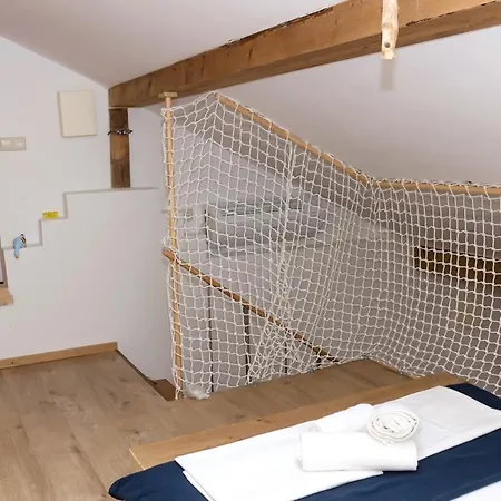 Lovely 1bd Atelier With Location Apartment Varna